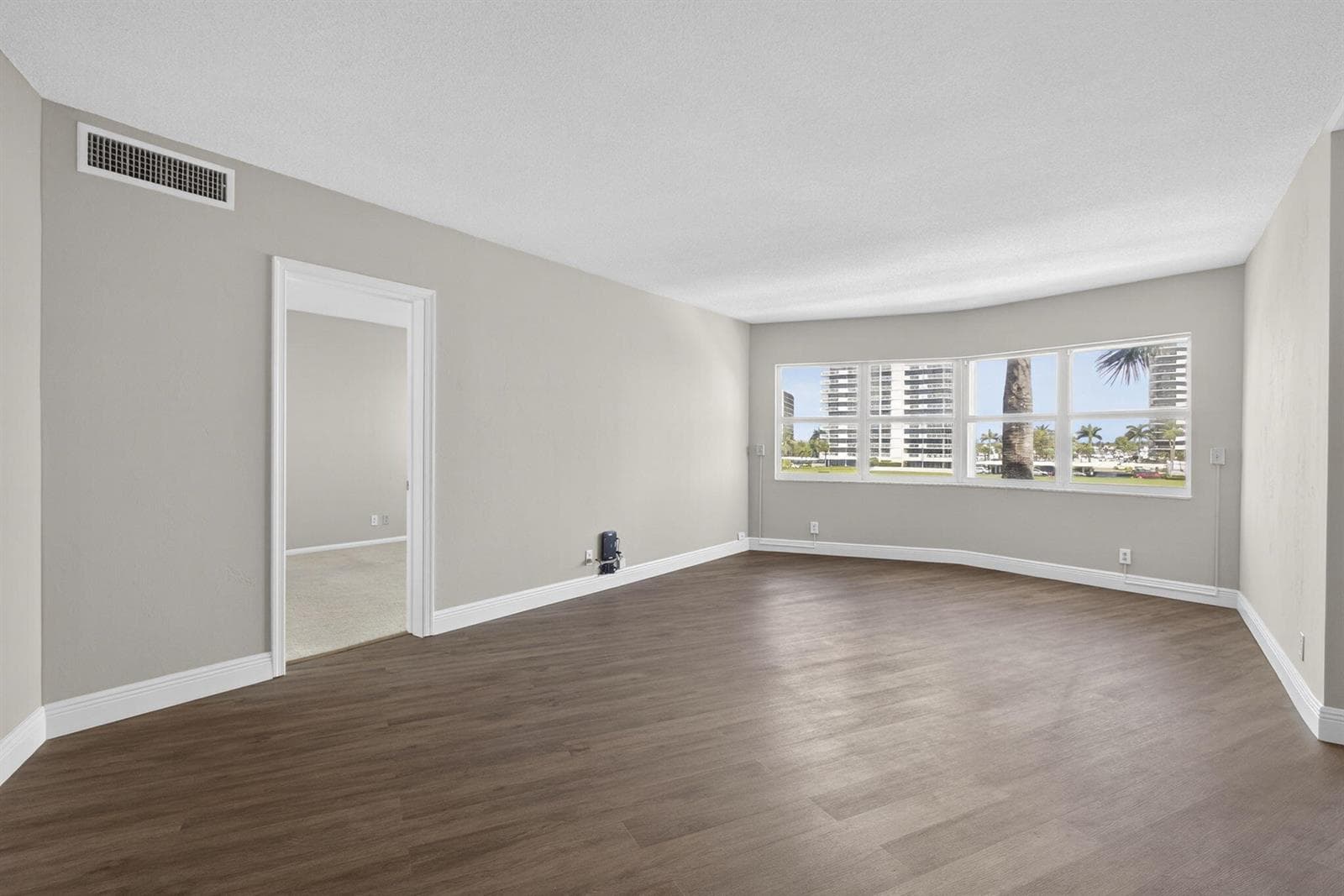 28 Yacht Club Drive 309 photo 14