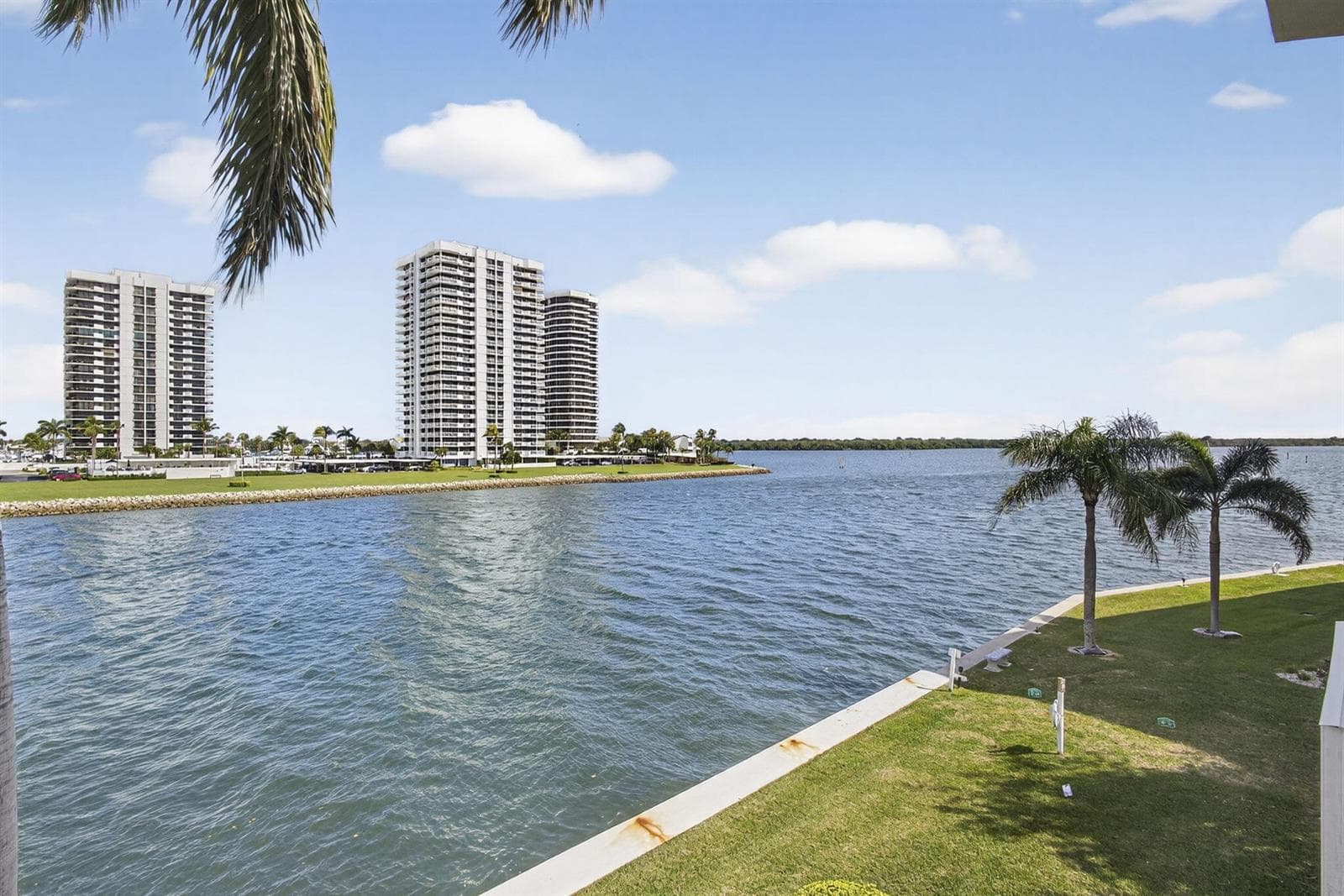 28 Yacht Club Drive 309 photo 21