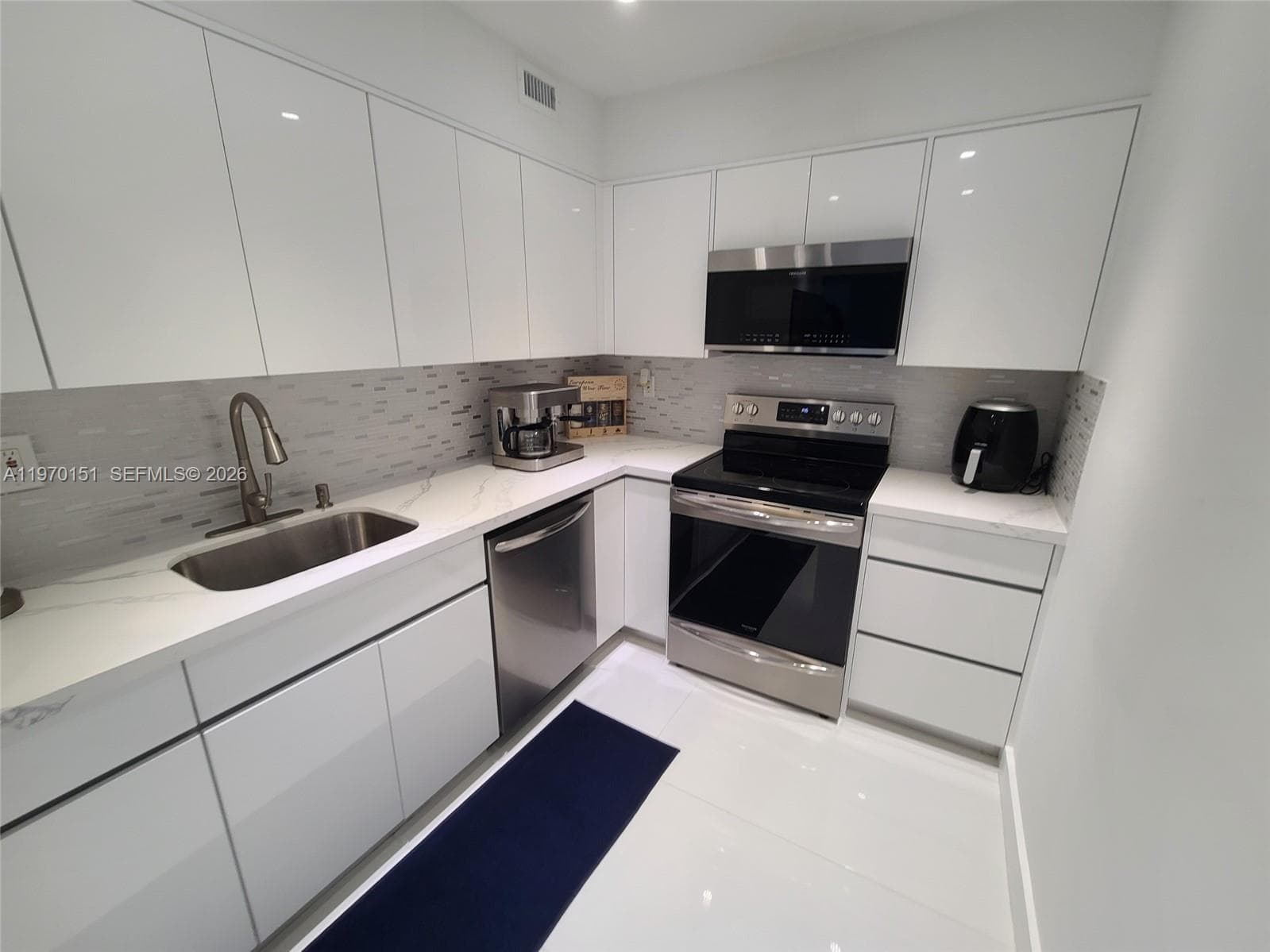 2501 S Ocean Dr 1031 photo 9