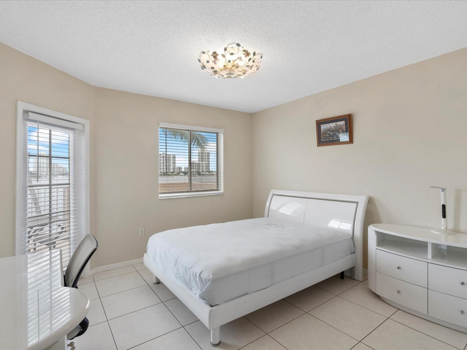18260 N Bay Road 304 photo 13