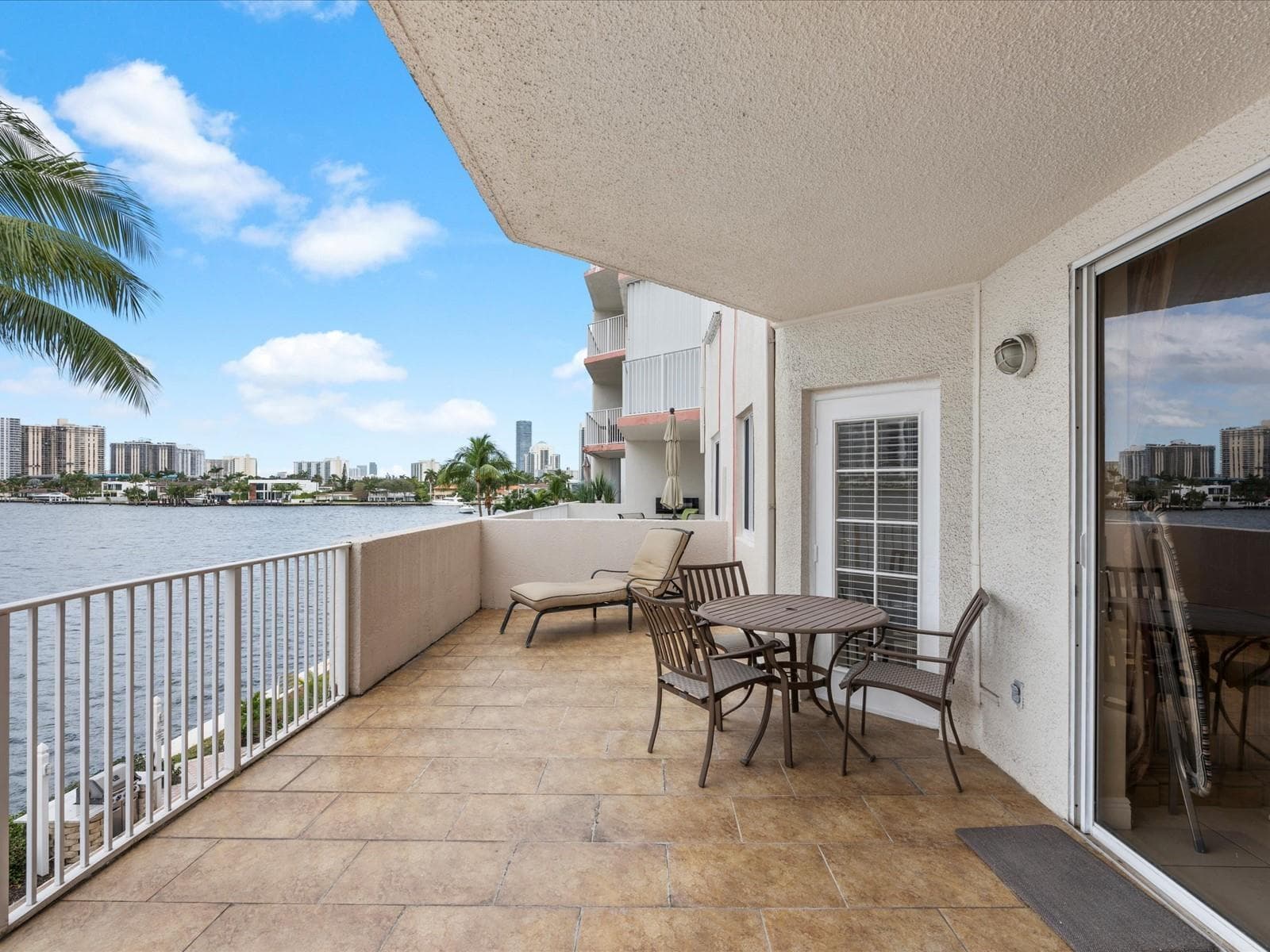 18260 N Bay Road 304 photo 17