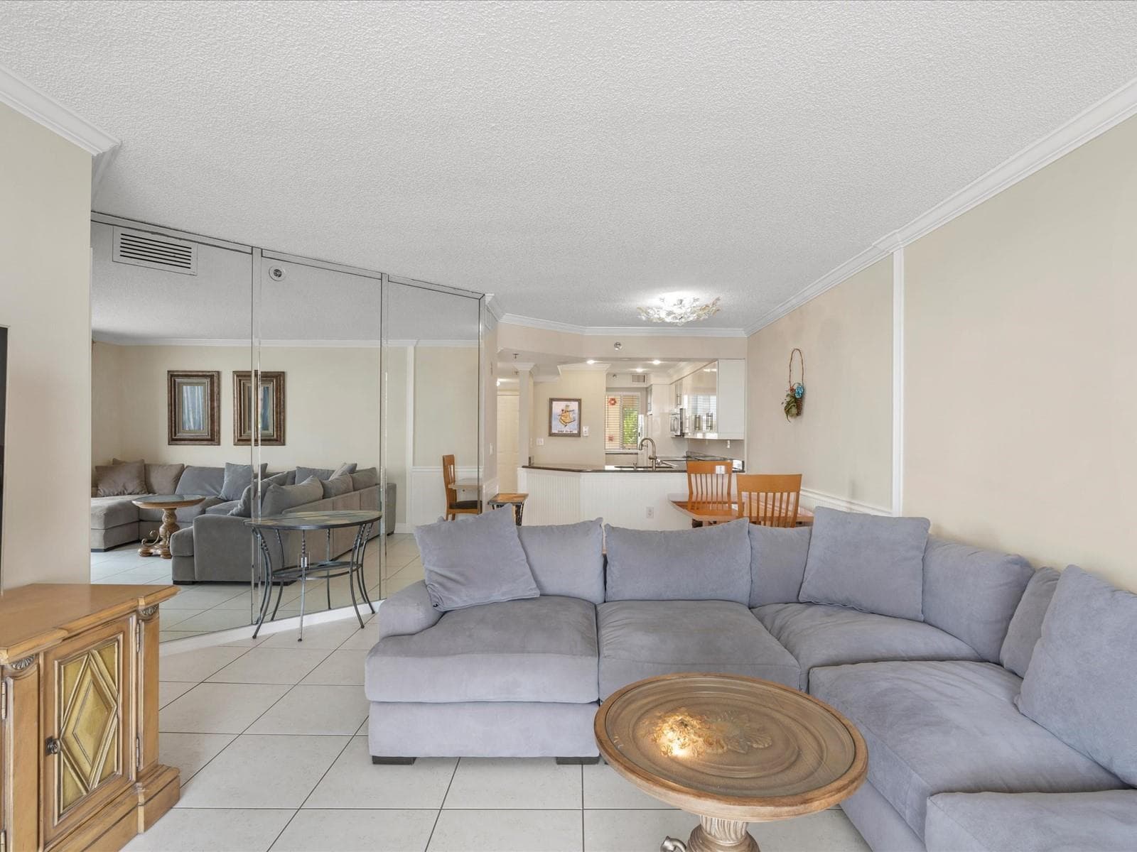 18260 N Bay Road 304 photo 4
