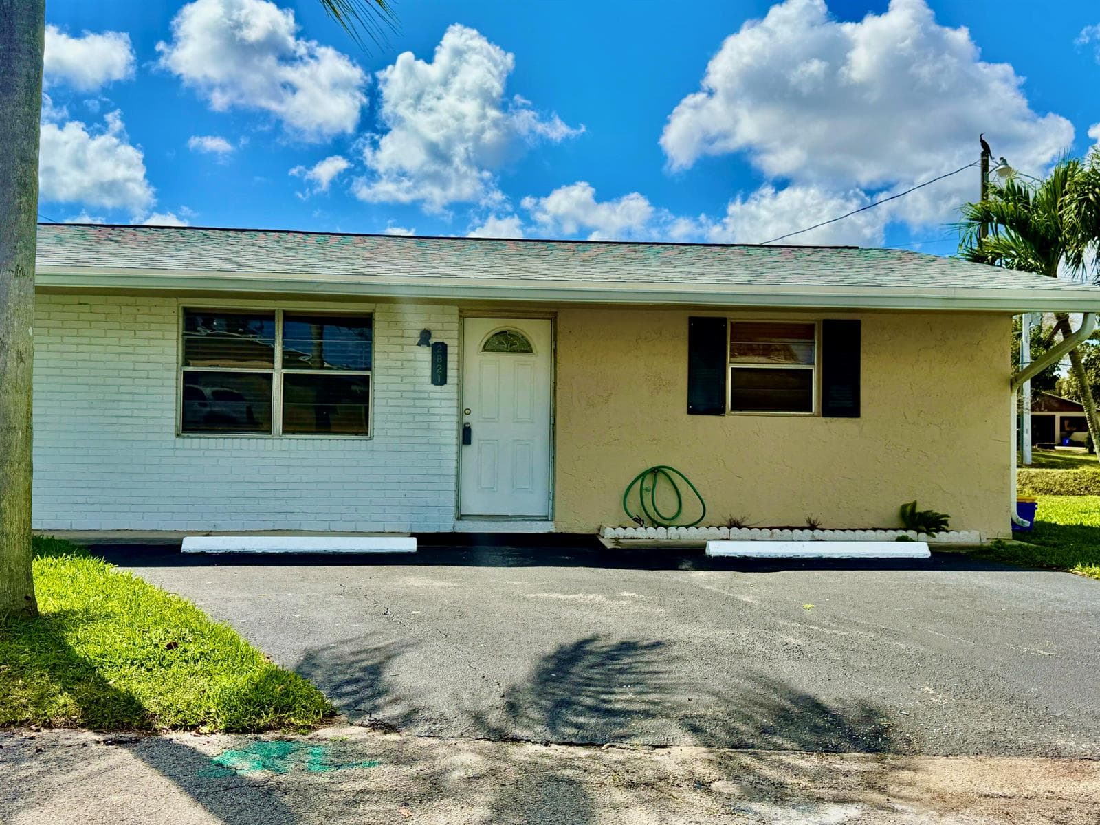 2821 Duke Lane photo 2
