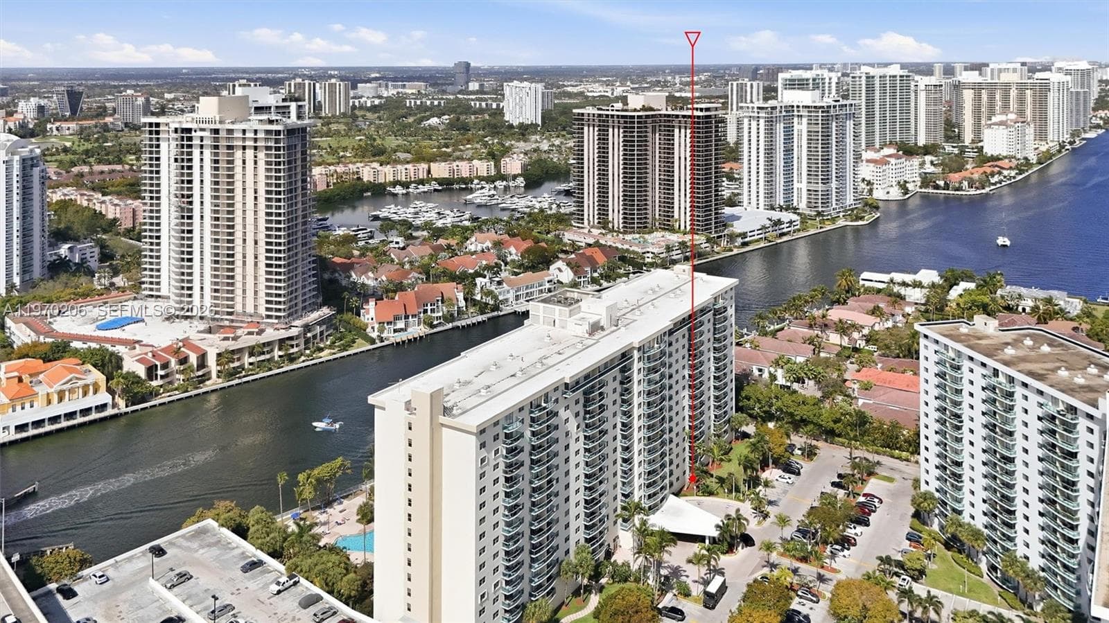 19390 Collins Ave 120 photo 2