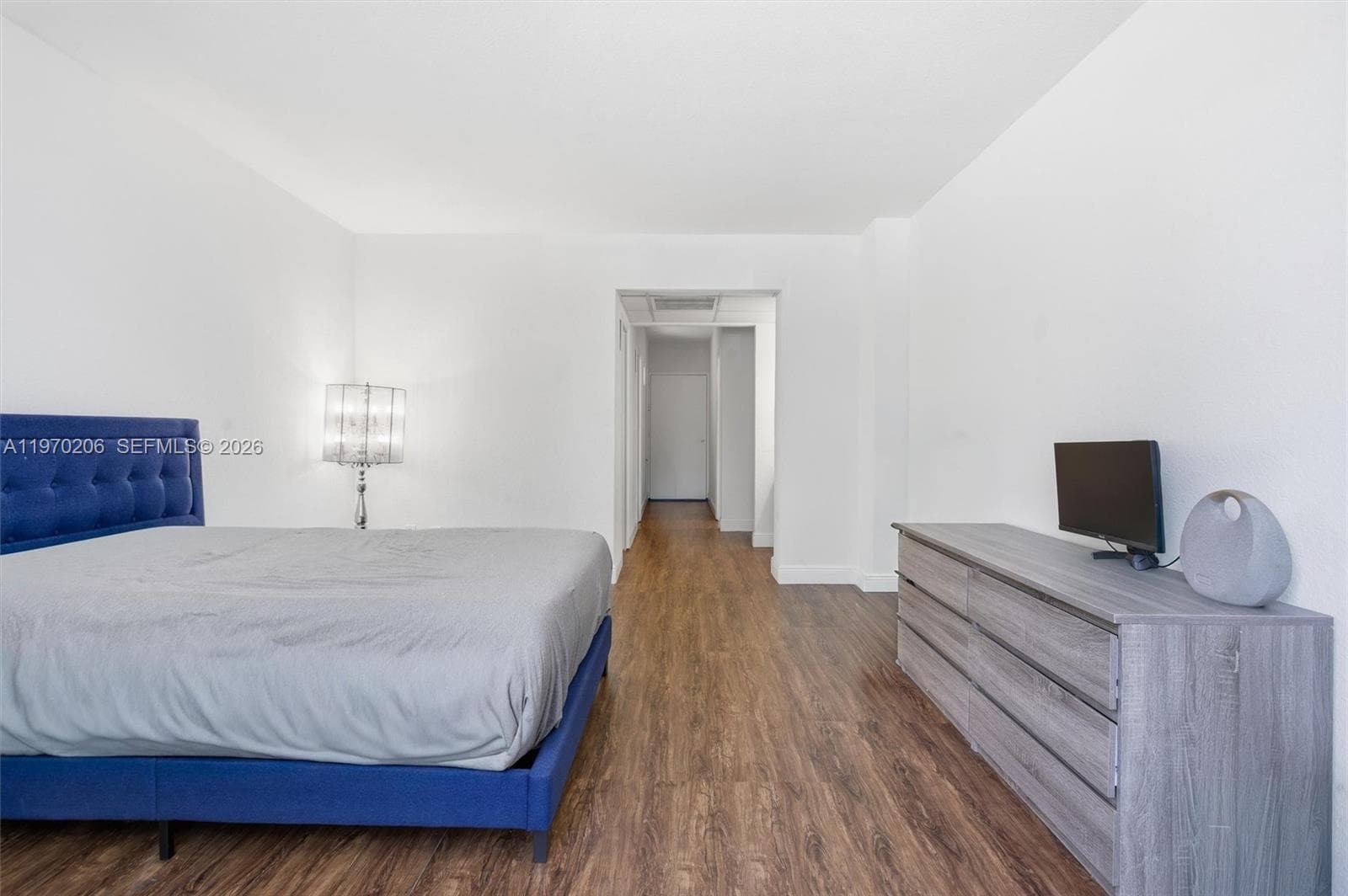 19390 Collins Ave 120 photo 13