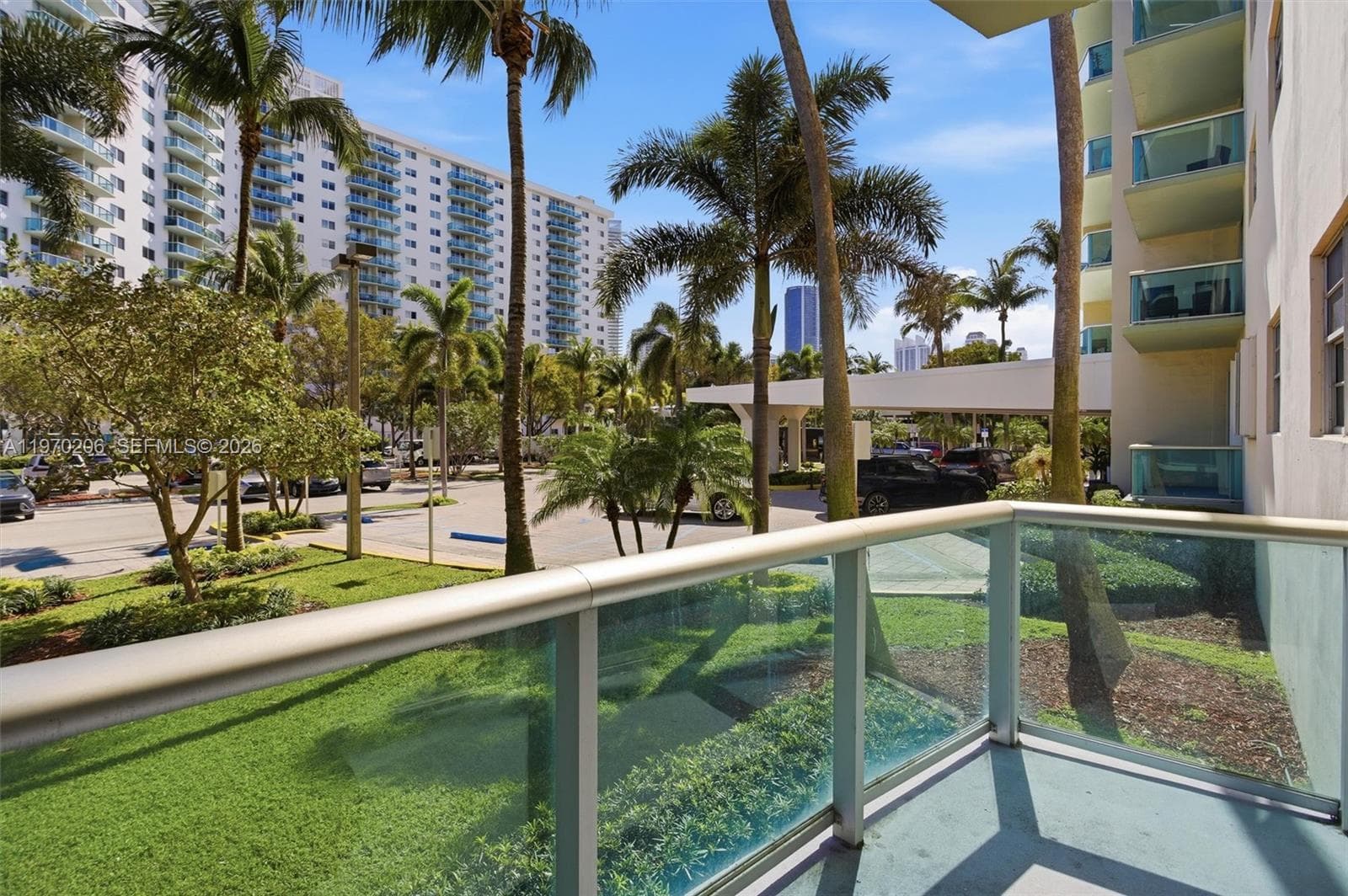19390 Collins Ave 120 photo 5