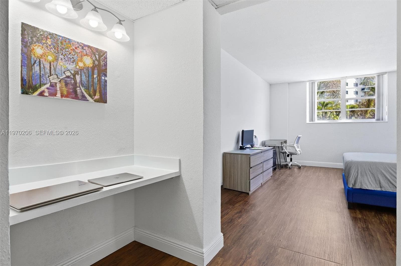 19390 Collins Ave 120 photo 11
