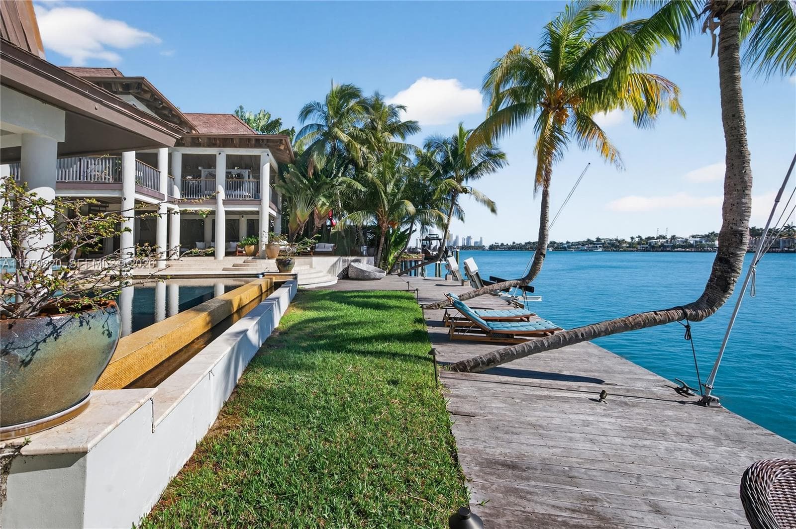 14 San Marino Dr photo 12