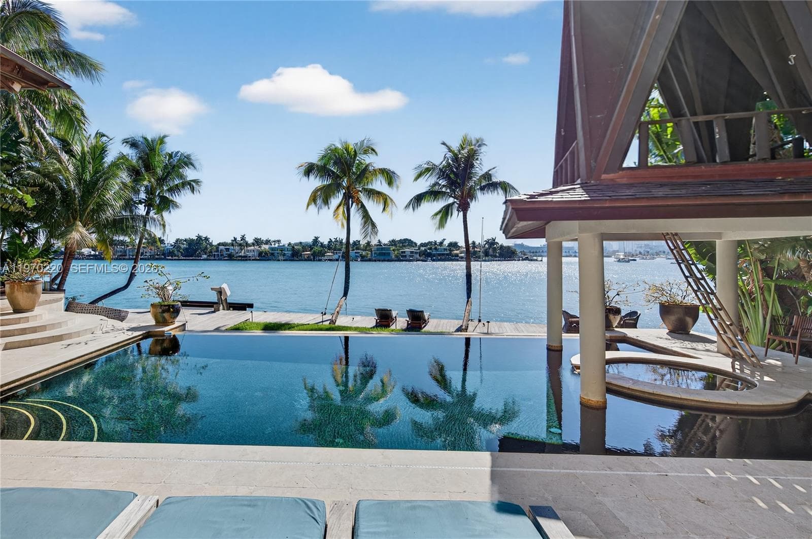 14 San Marino Dr photo 1