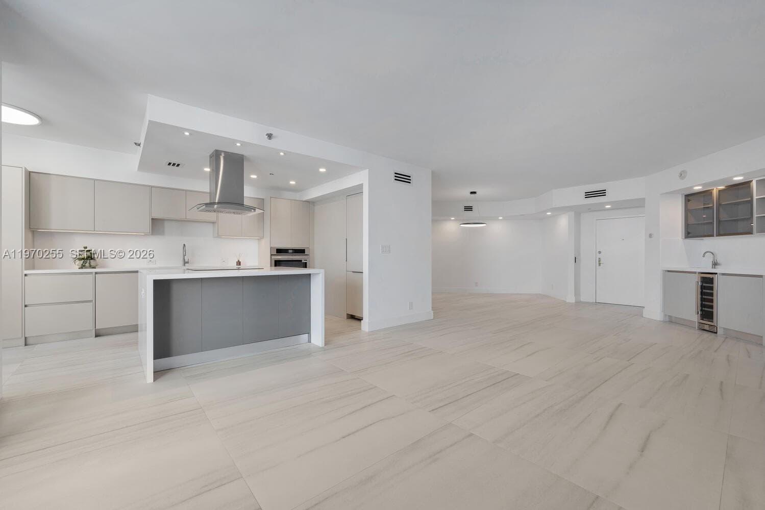 3000 Island Blvd 2504 photo 13