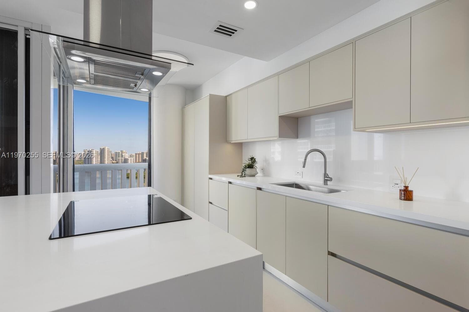 3000 Island Blvd 2504 photo 18