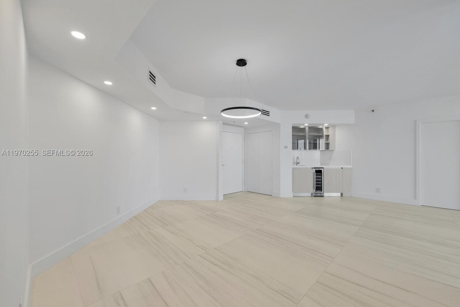 3000 Island Blvd 2504 photo 21