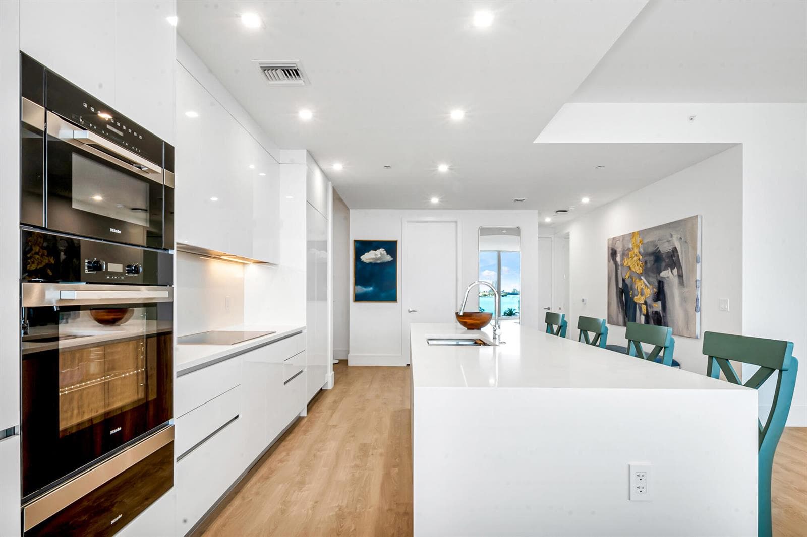 220 Lake Shore Drive 502 photo 13