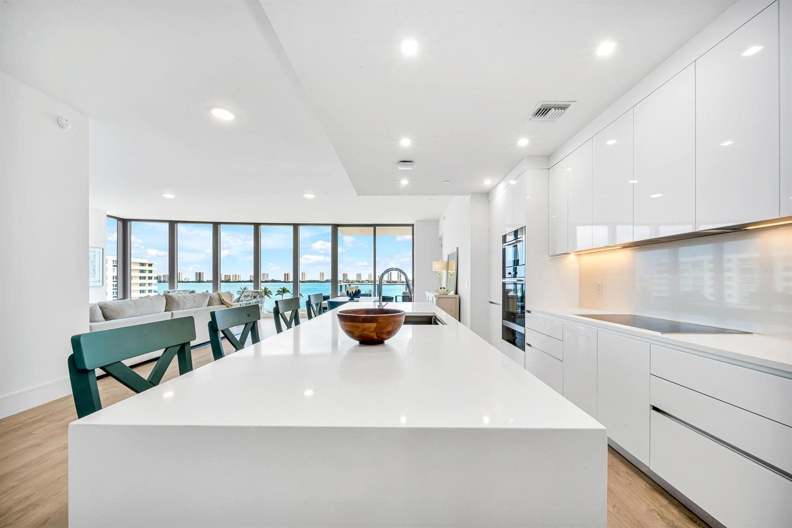 220 Lake Shore Drive 502 photo 16