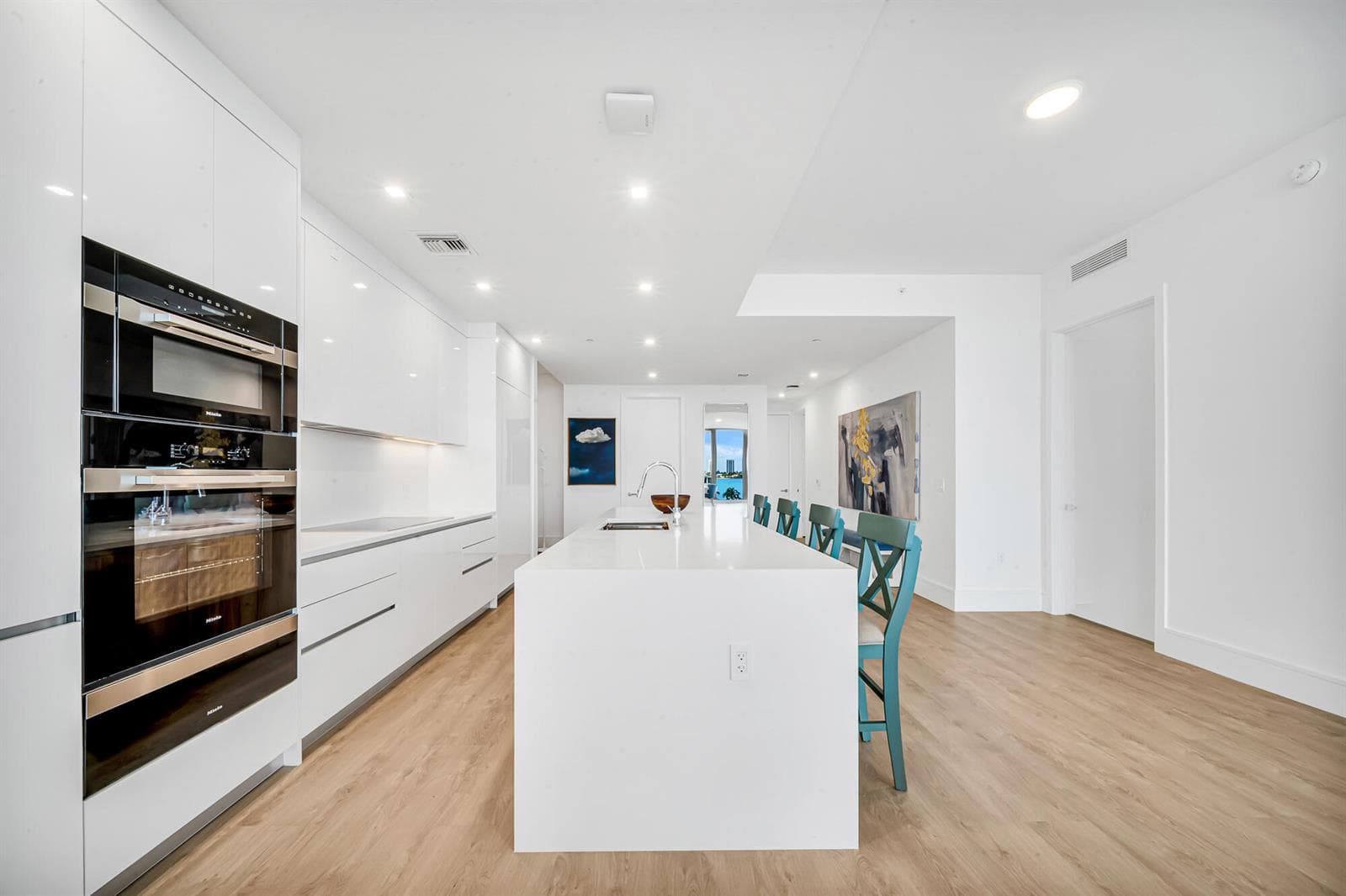 220 Lake Shore Drive 502 photo 14