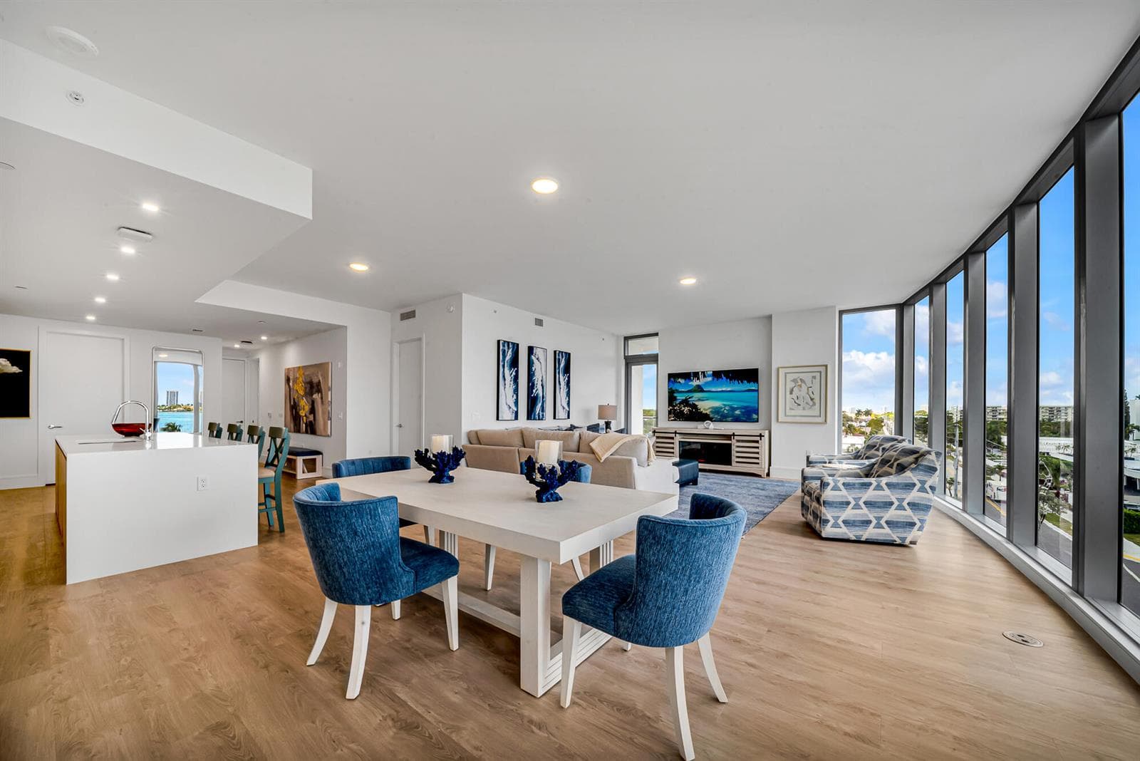 220 Lake Shore Drive 502 photo 25