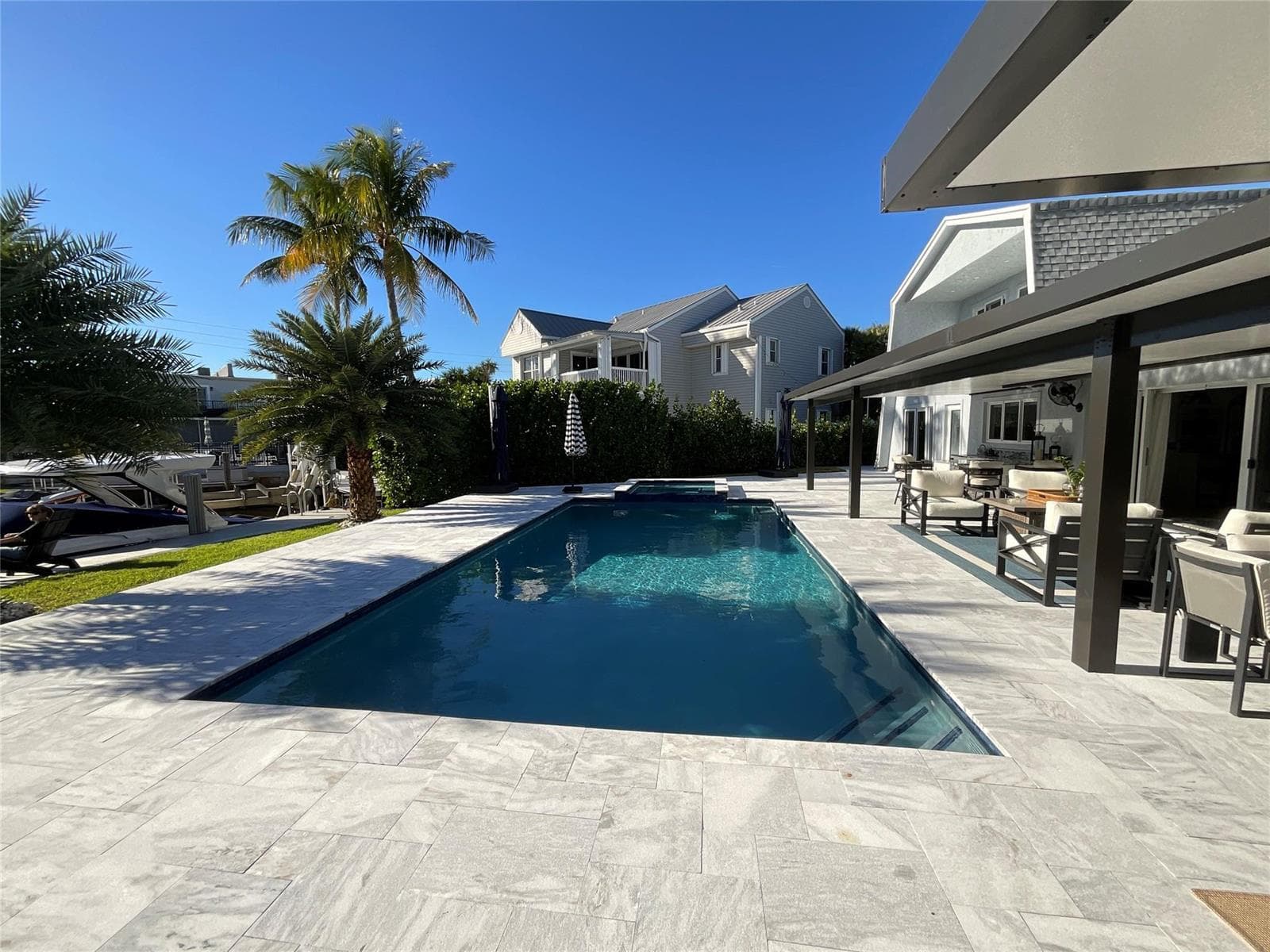 3000 Jasmine Terrace photo 2
