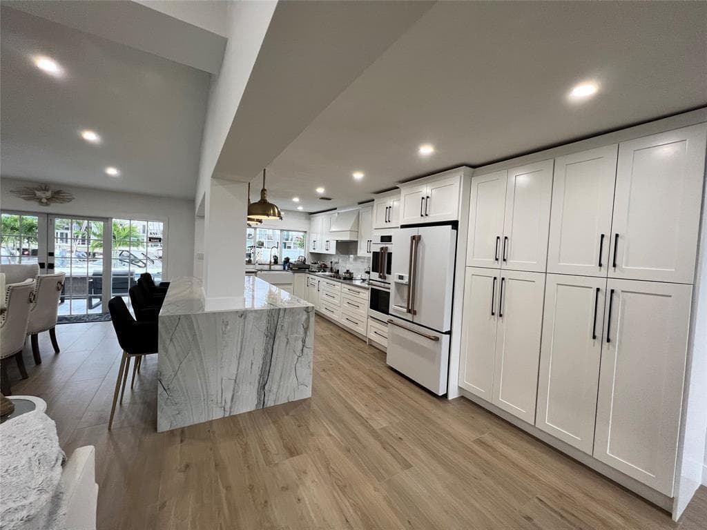 3000 Jasmine Terrace photo 11
