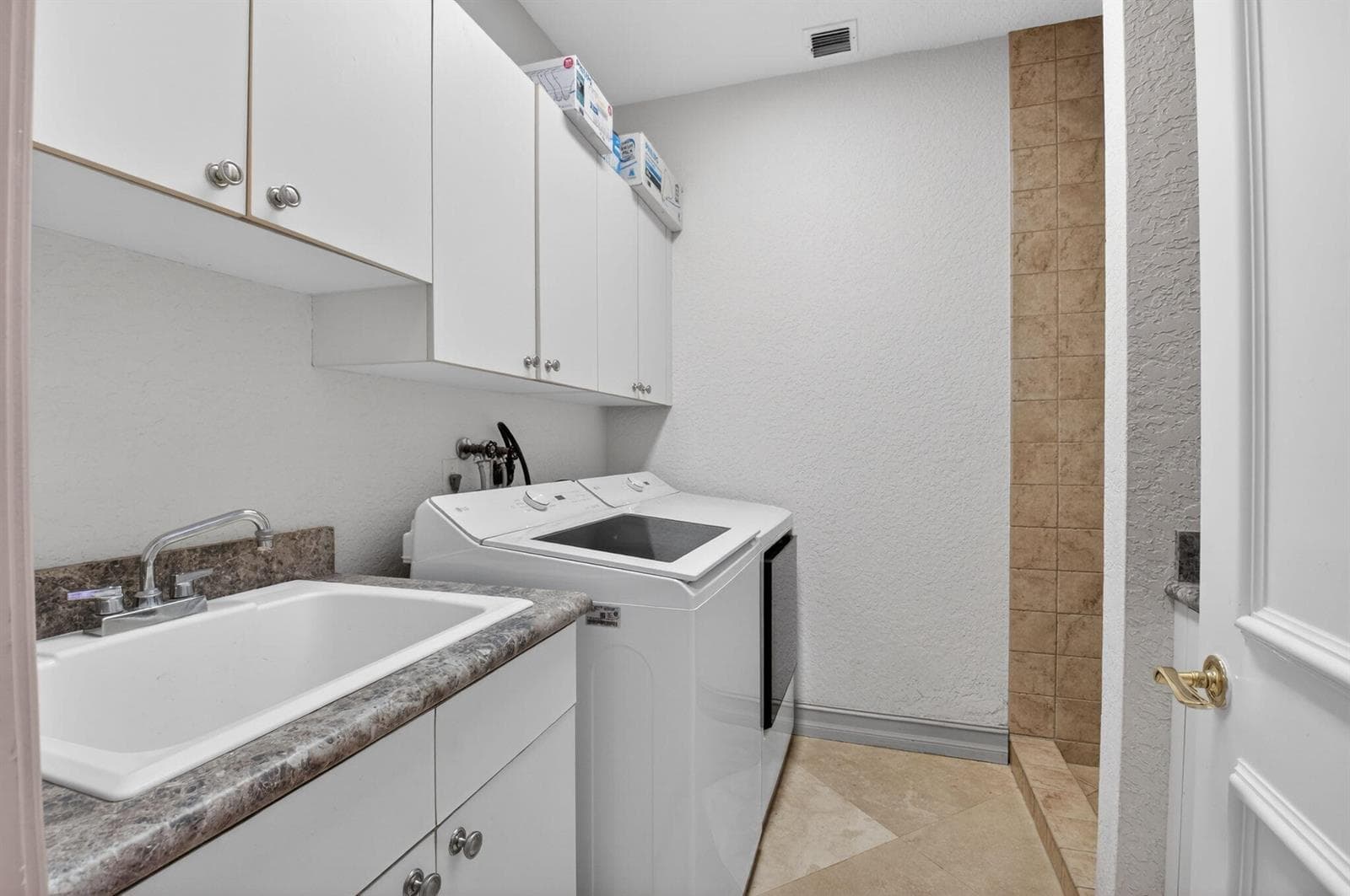 3171 Jasmine Drive photo 22
