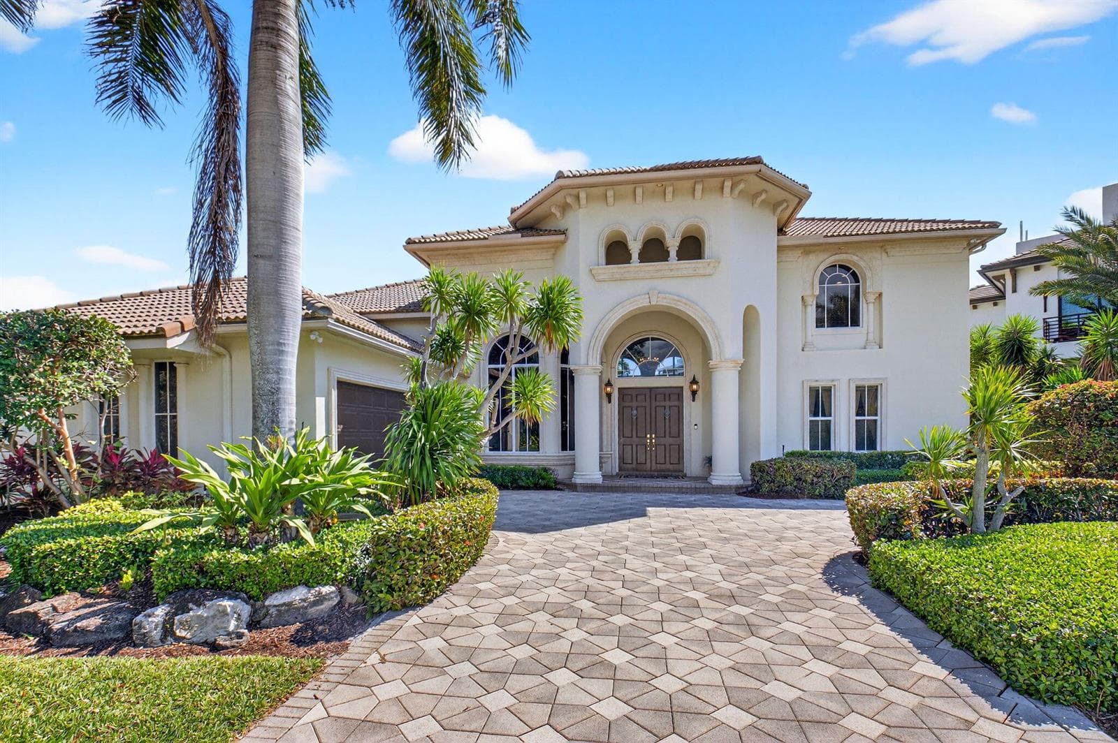 3171 Jasmine Drive photo 4