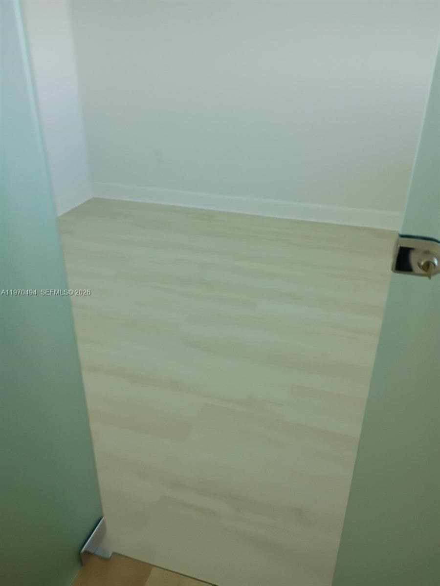 15051 Royal Oaks Ln 2003 photo 7