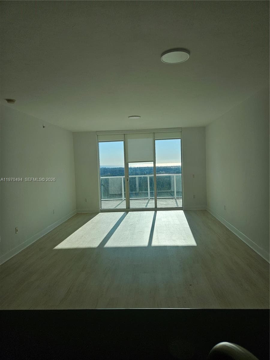 15051 Royal Oaks Ln 2003 photo 3