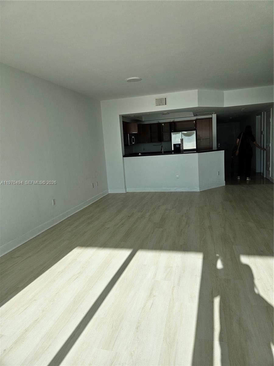 15051 Royal Oaks Ln 2003 photo 4