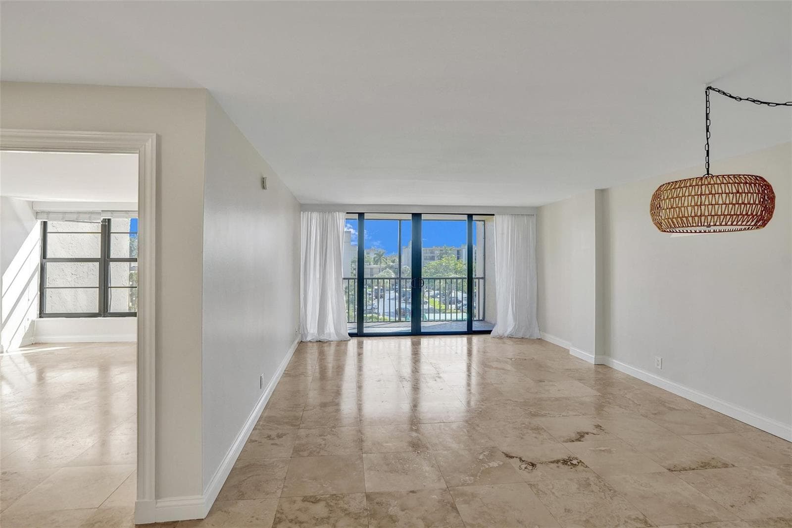 4 Royal Palm Way 503 photo 10
