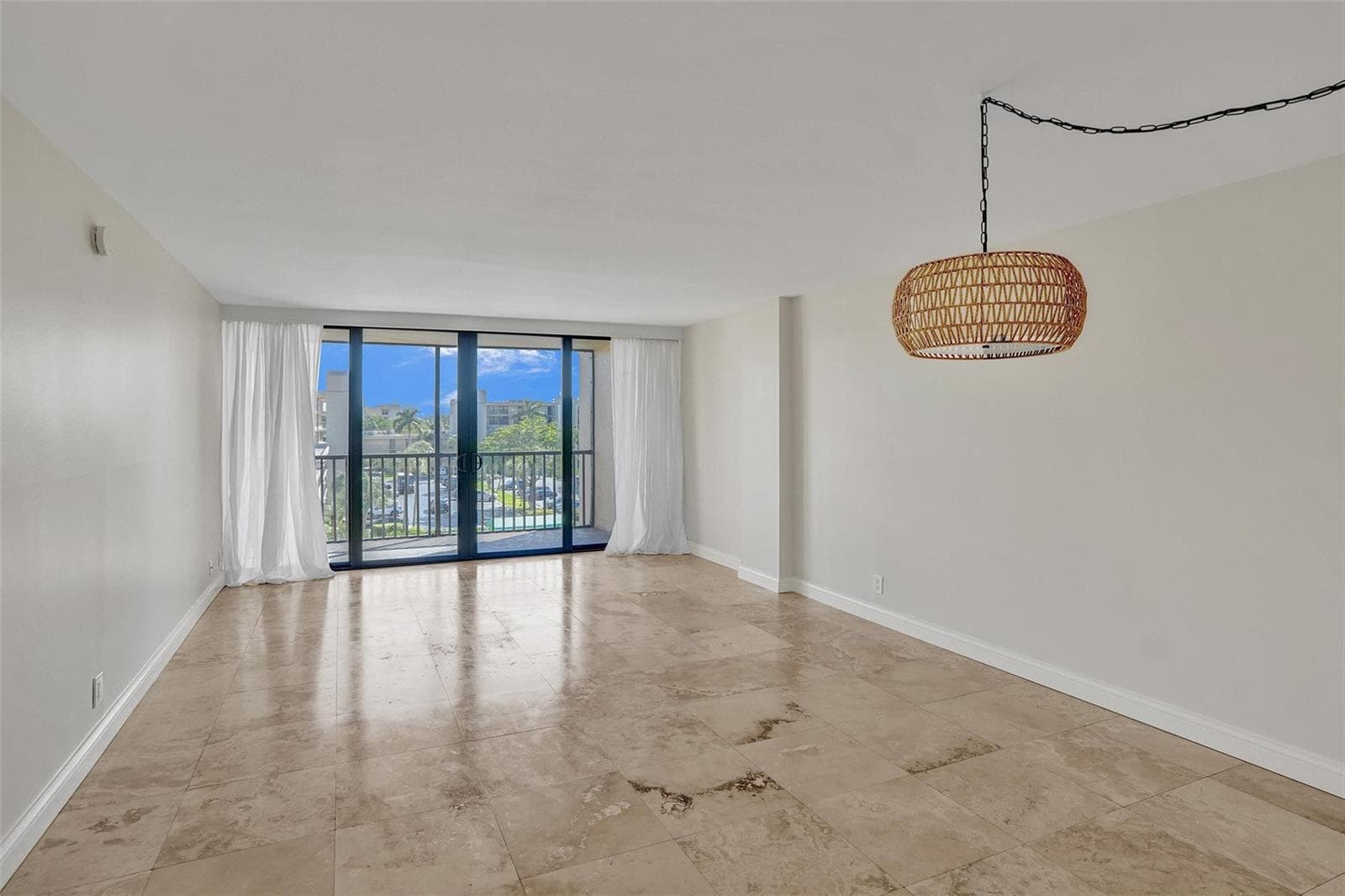 4 Royal Palm Way 503 photo 11