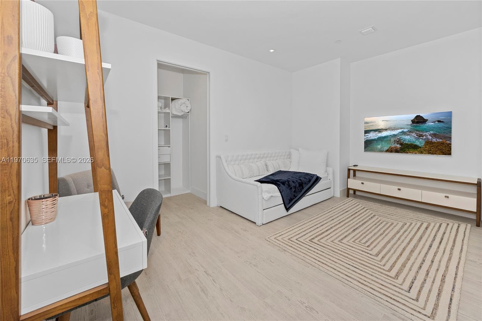 17475 Collins Ave 1201 photo 4