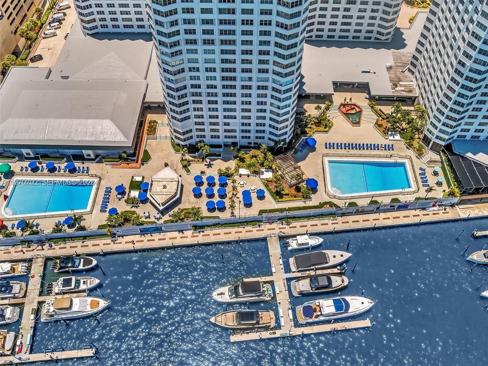 999 Brickell Bay Dr 303 photo 2