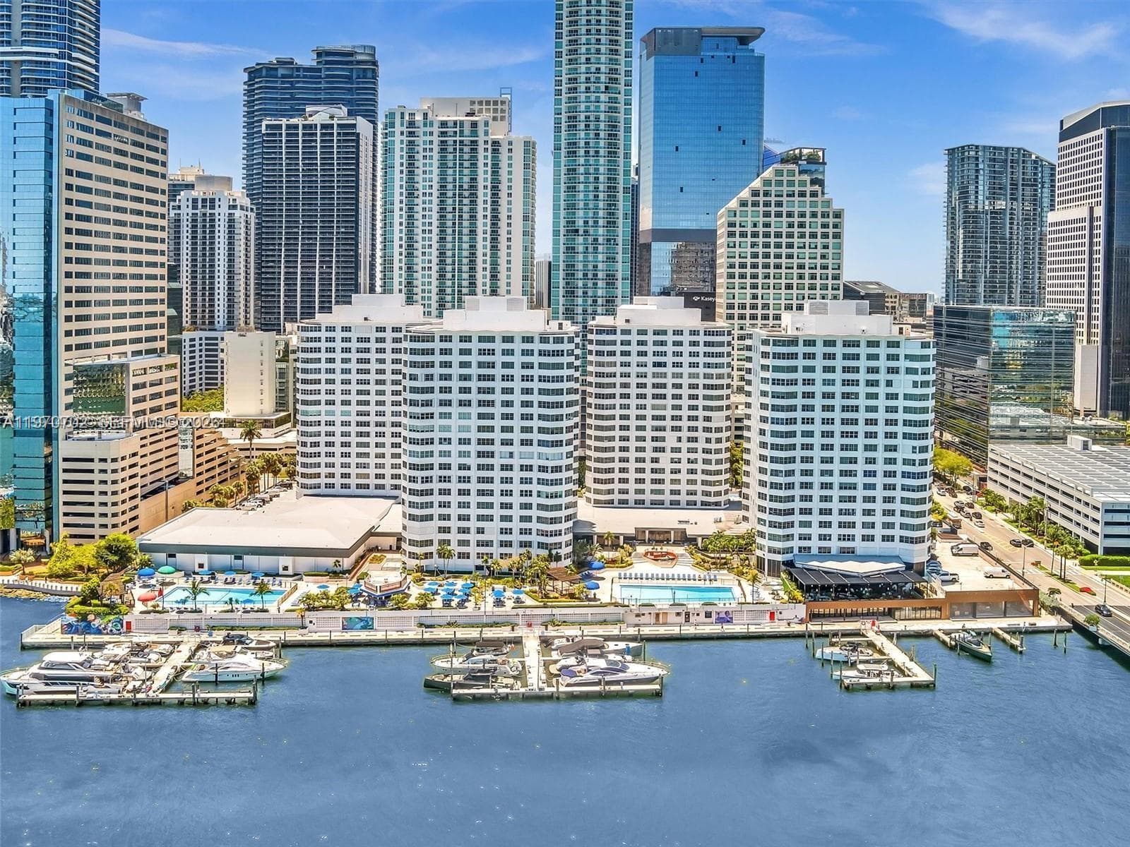 999 Brickell Bay Dr 303 photo 3