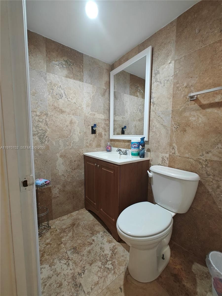 999 Brickell Bay Dr 303 photo 10