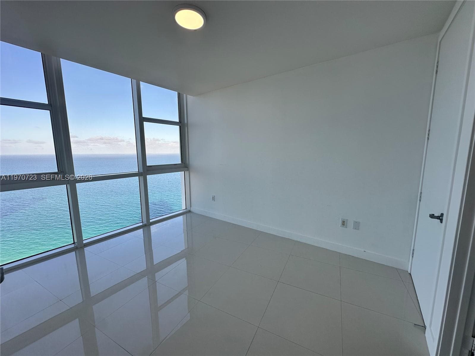 18201 Collins Ave 4808 photo 23