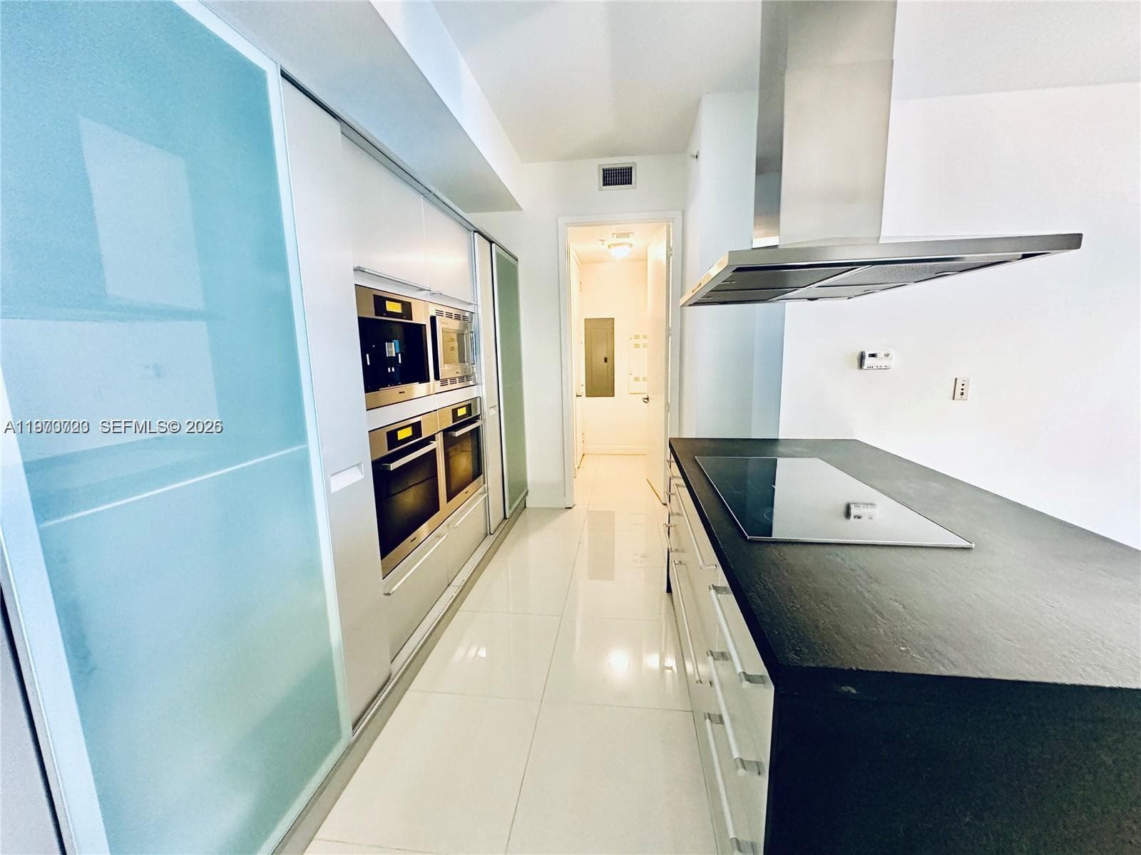 18201 Collins Ave 4808 photo 7