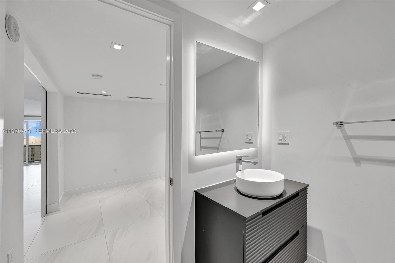 1850 S Ocean Dr 1808 photo 10
