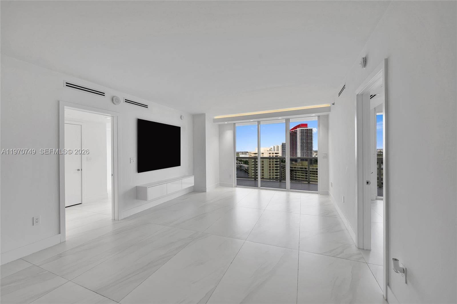 1850 S Ocean Dr 1808 photo 4