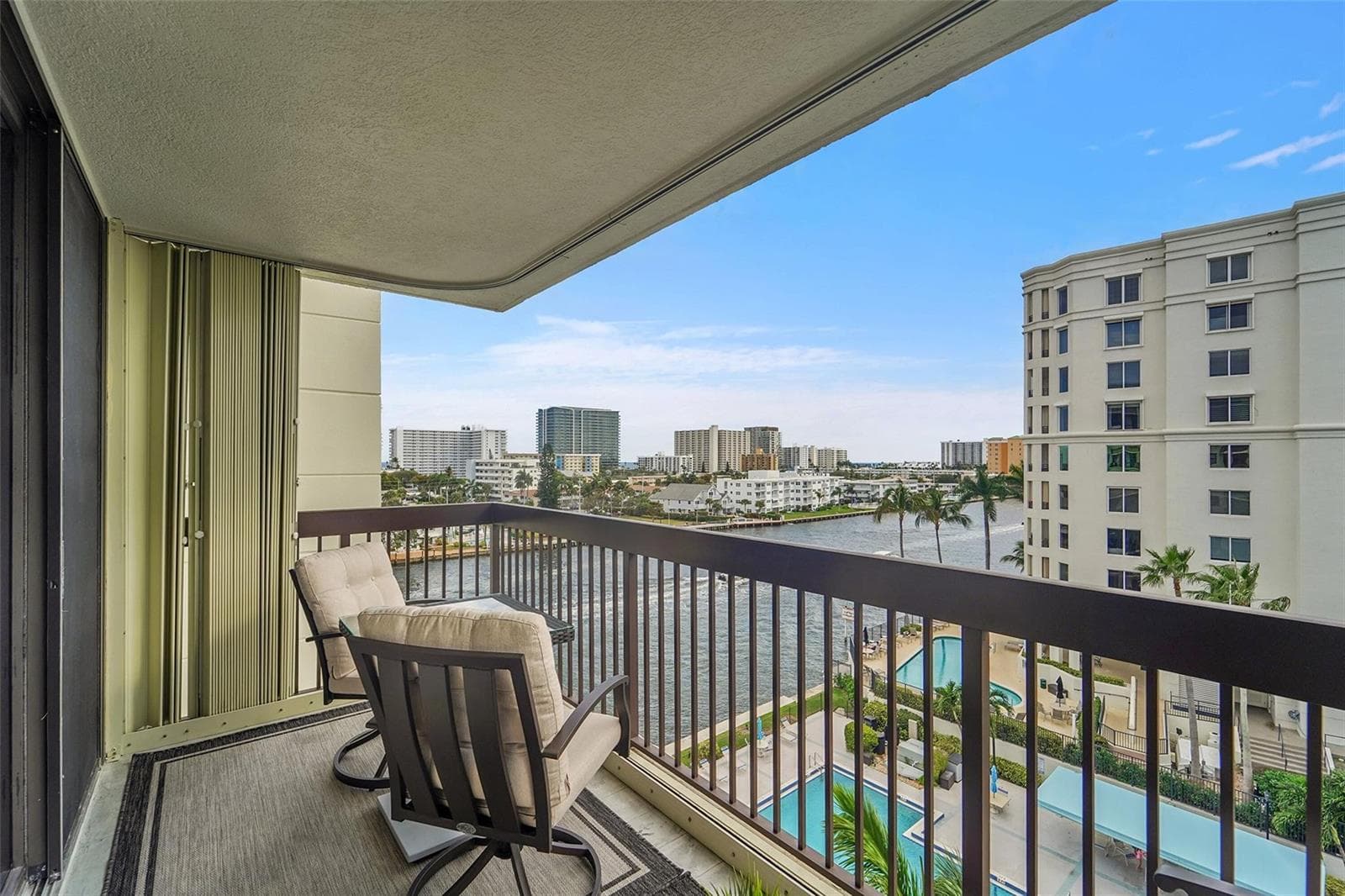 2900 NE 14th Street Causeway Unit 709 photo 8