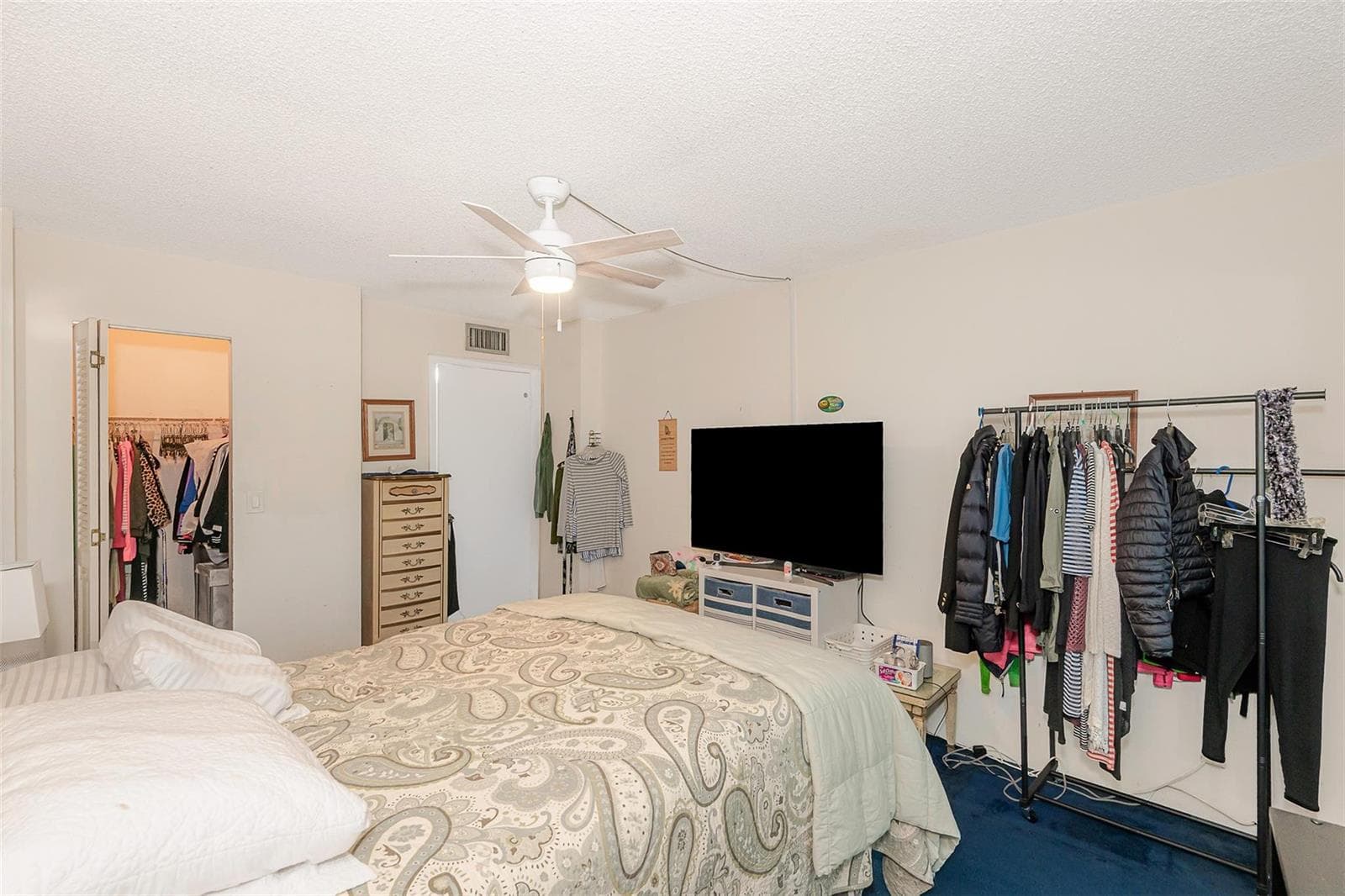 2751 Taft Street 305 photo 17