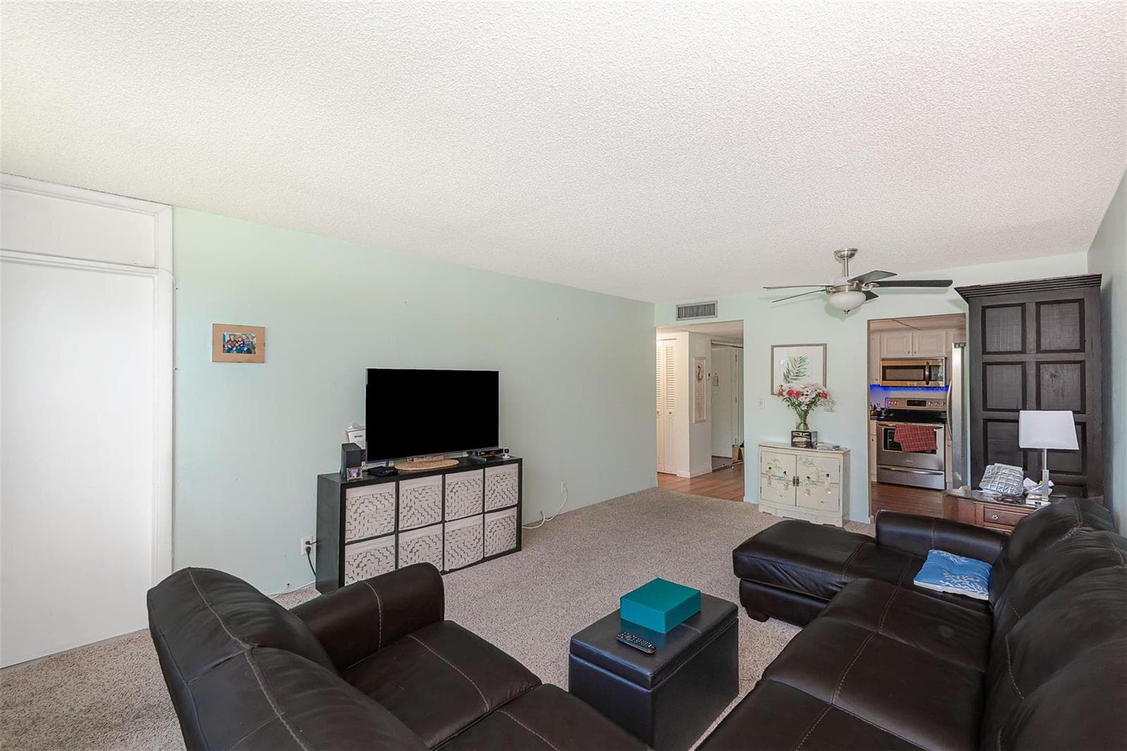 2751 Taft Street 305 photo 7