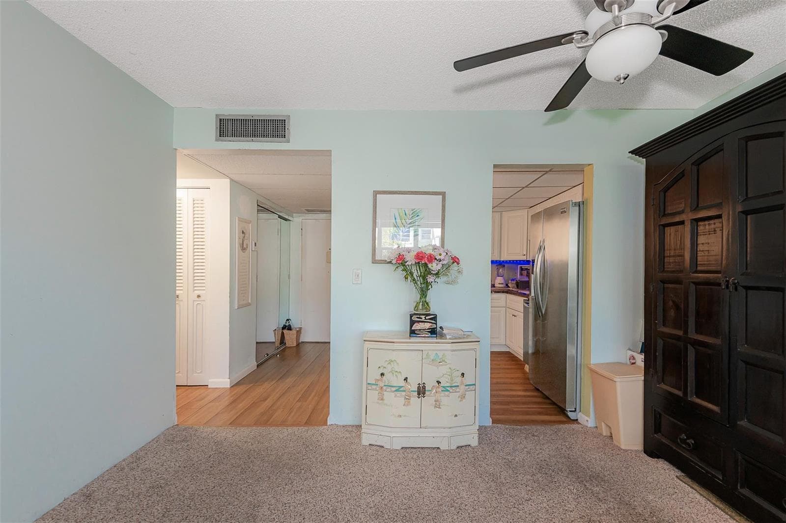 2751 Taft Street 305 photo 9