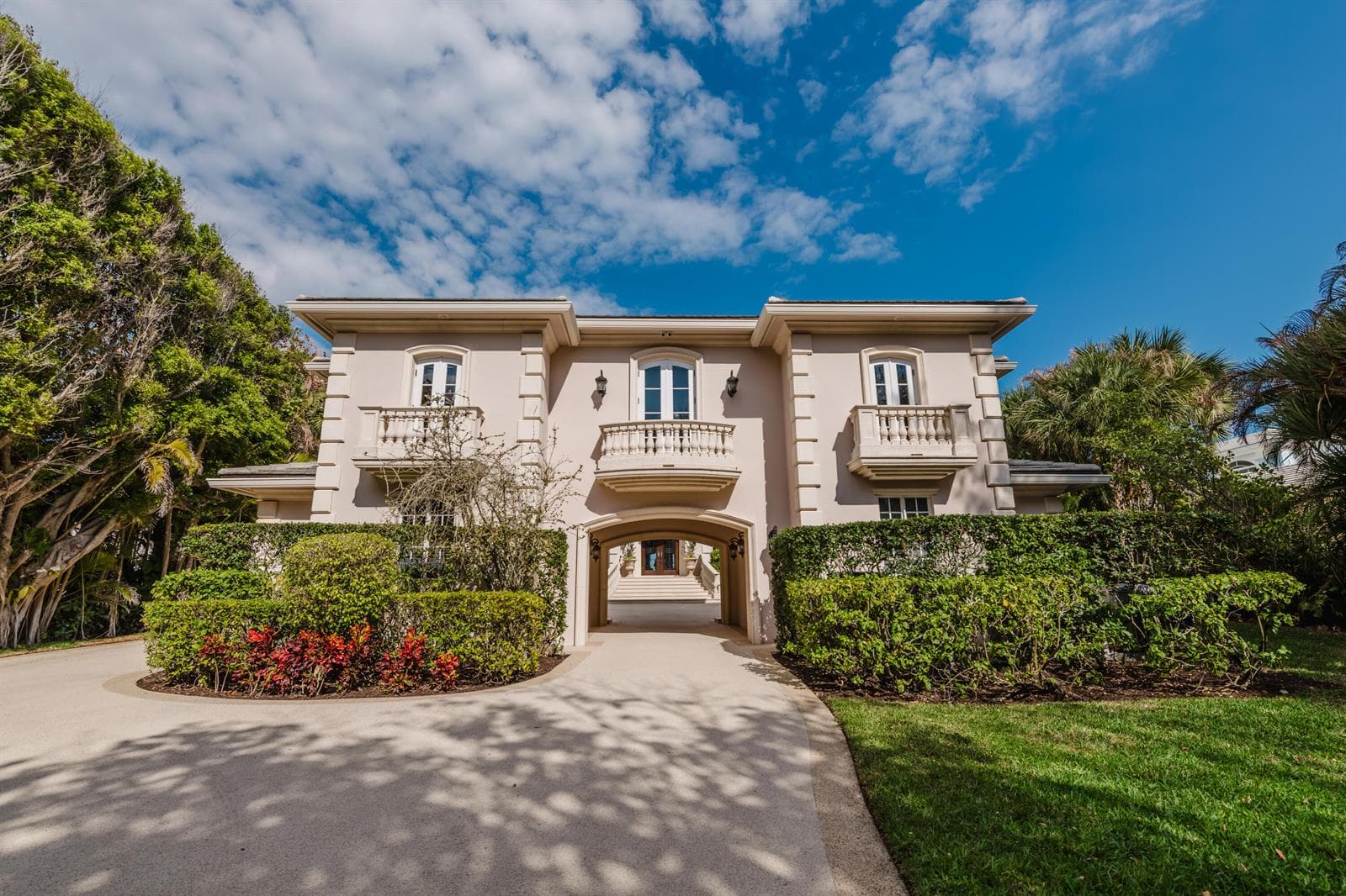 19 N Beach Road photo 5