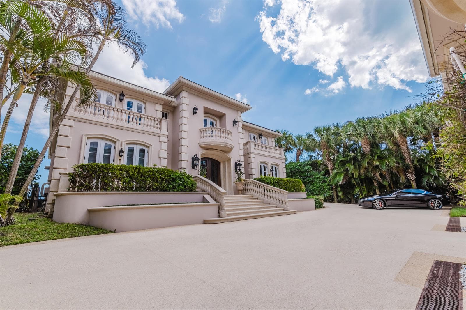 19 N Beach Road photo 8