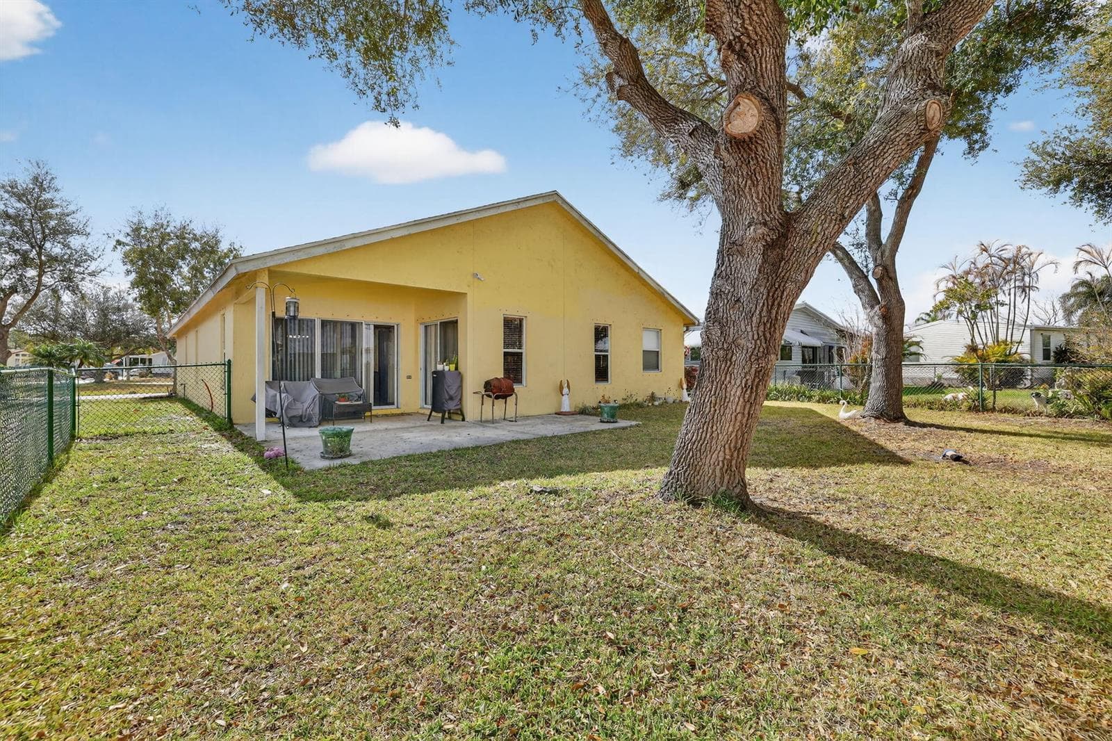 9042 SW Caprice Circle photo 9