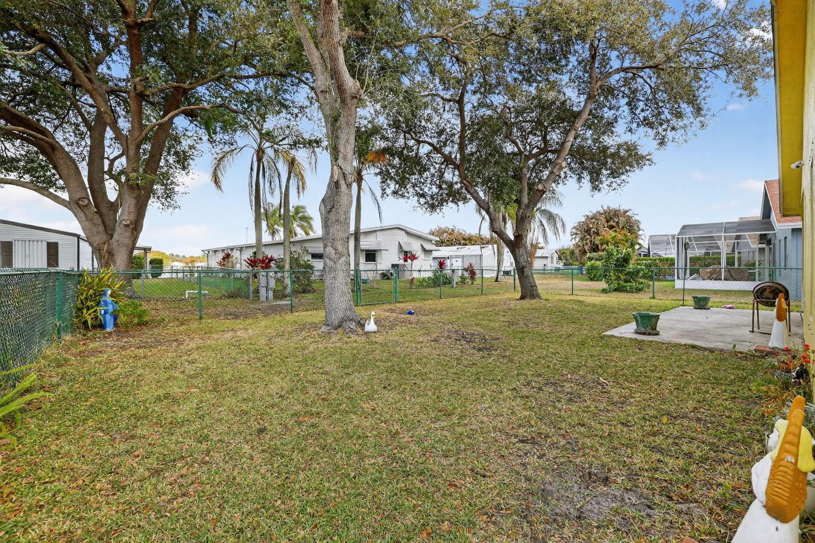 9042 SW Caprice Circle photo 10