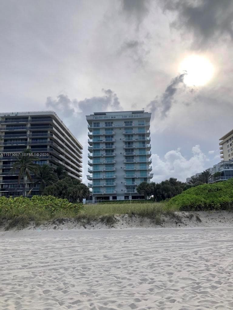 9499 Collins Ave 405 photo 4