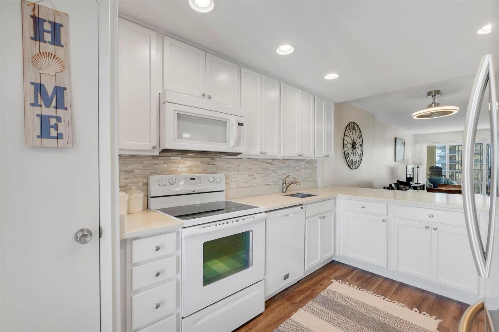 750 N Ocean Boulevard 1105 photo 15