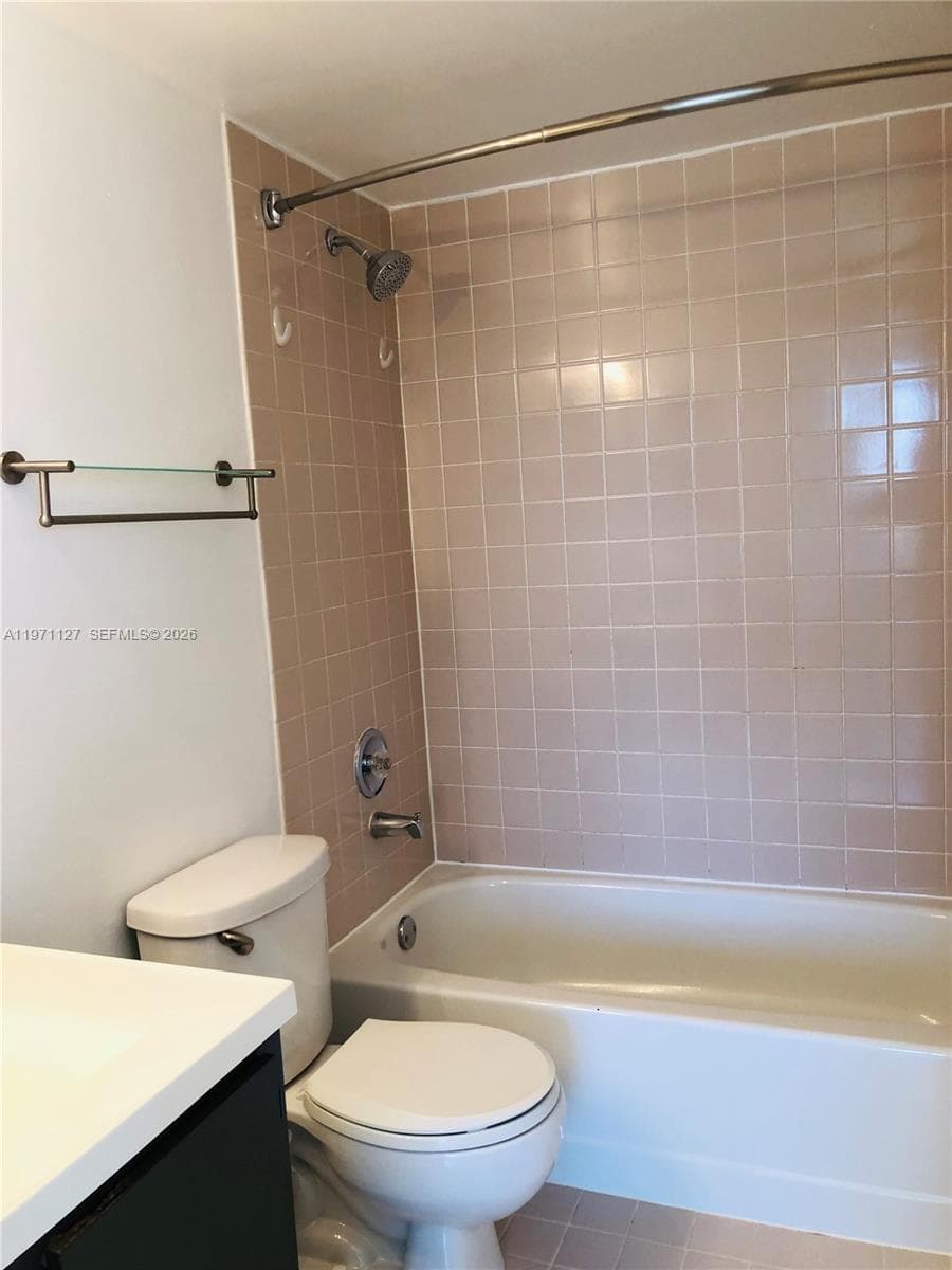8260 SW 210th St 210 photo 13