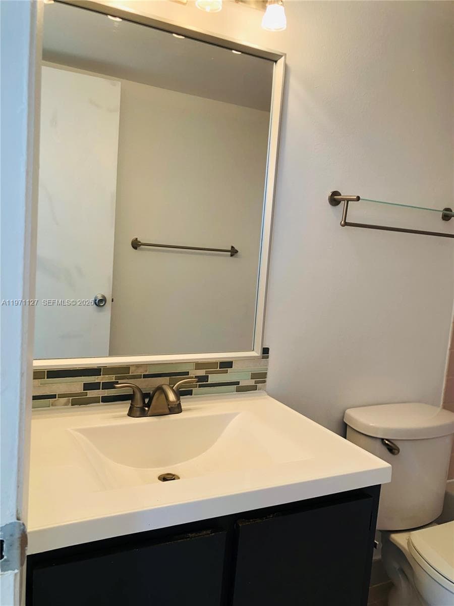 8260 SW 210th St 210 photo 12