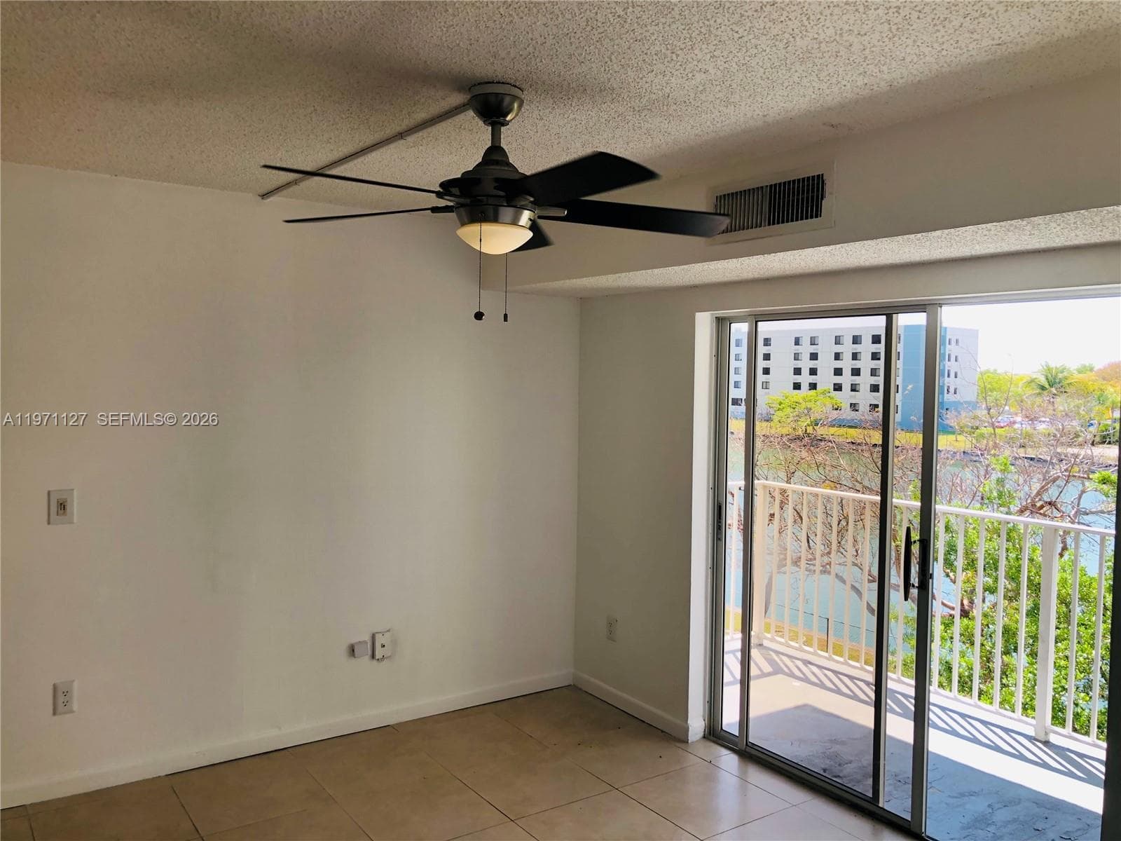 8260 SW 210th St 210 photo 4